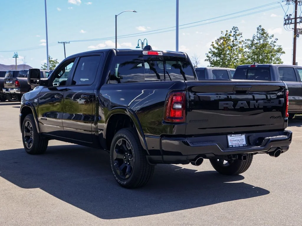 New 2026 Diamond Black Crystal Pearl-Coat Exterior Paint RAM Big Horn Night Edition image 6