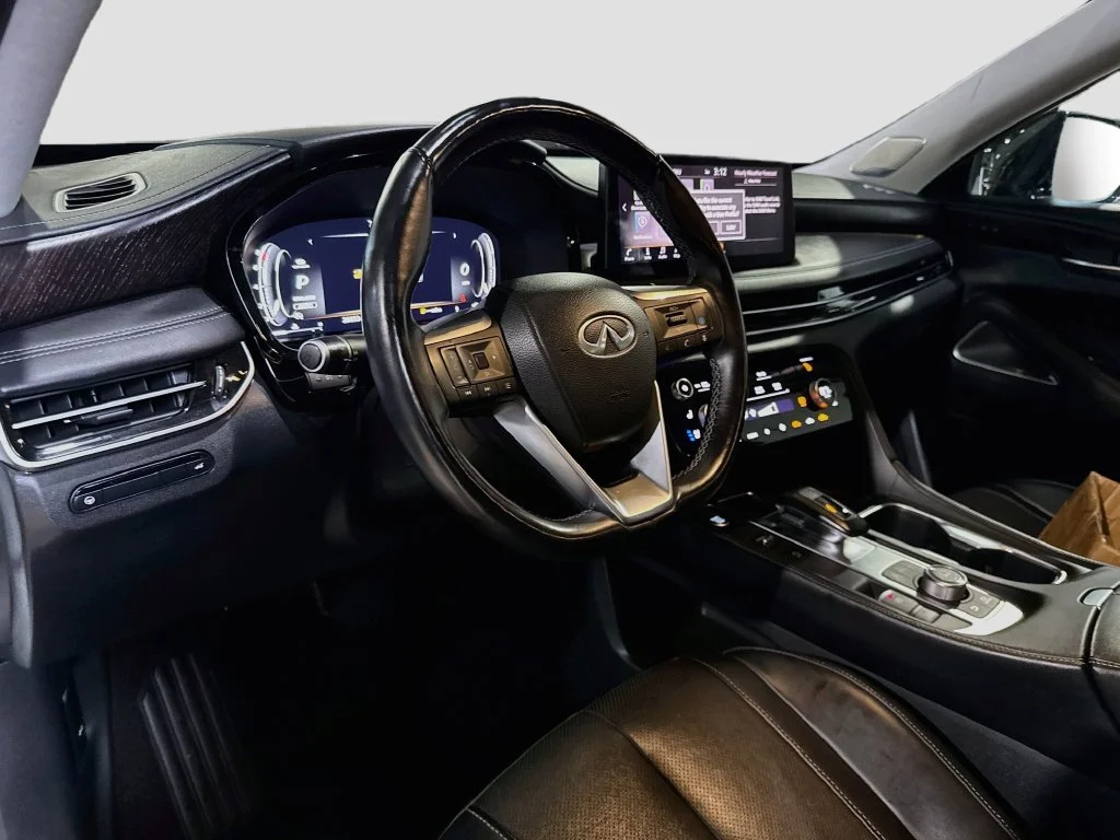 Certified Used 2023 White INFINITI Sensory image 10