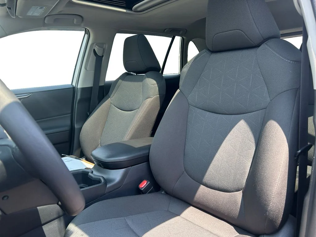 Used 2025 Silver Toyota XLE image 25