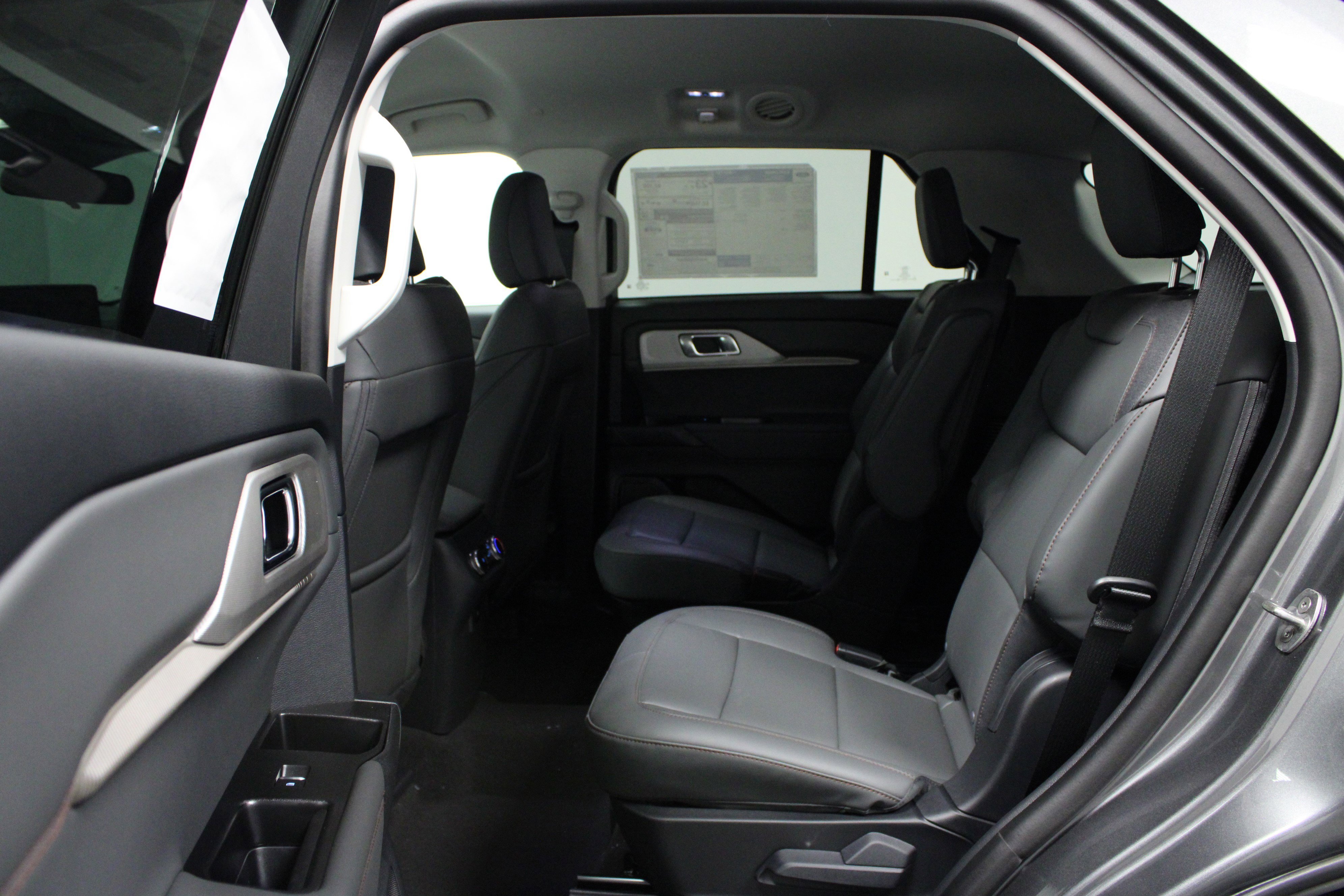 New 2026 Carbonized Gray Metallic Ford Active image 13