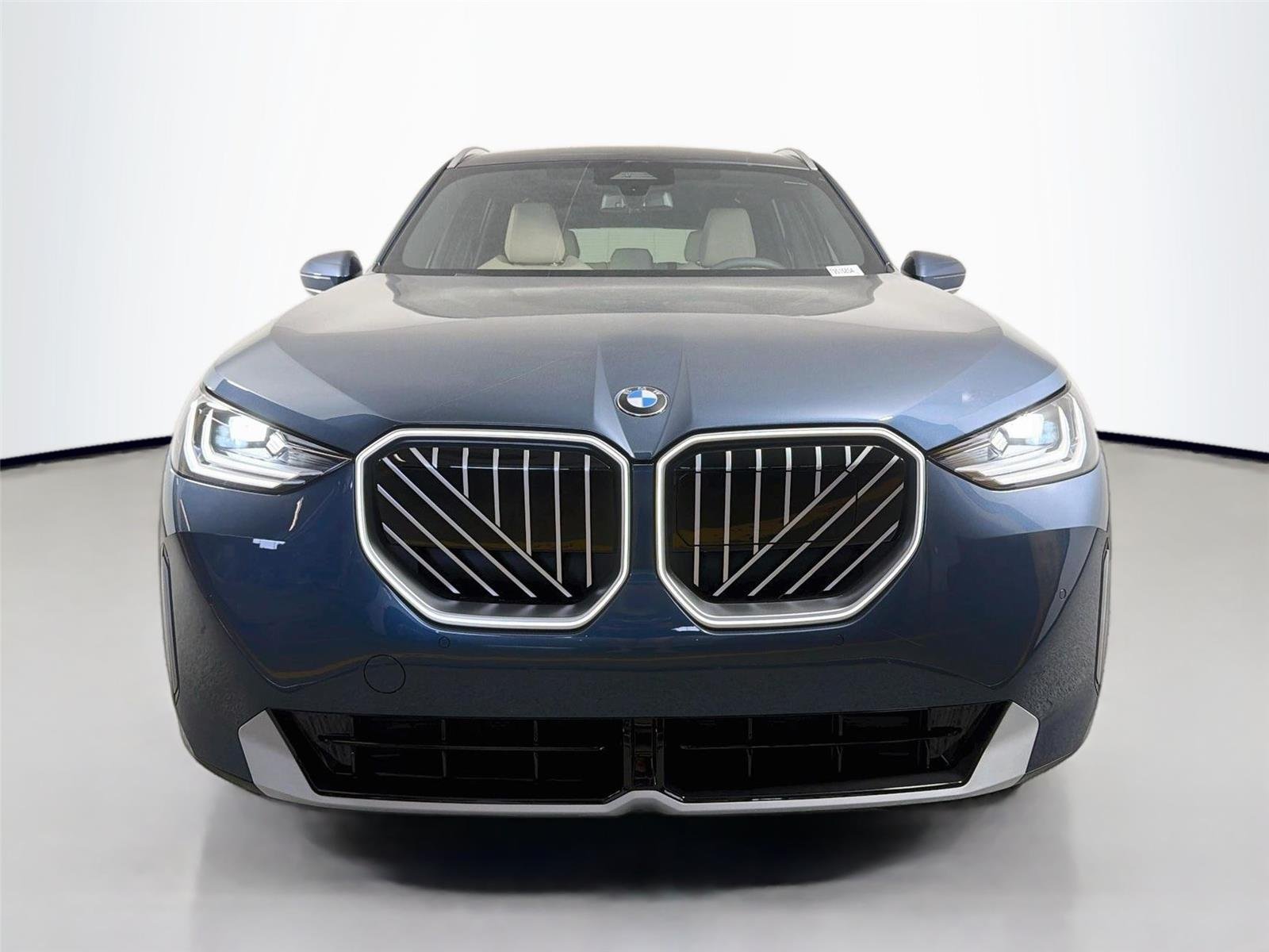 New 2026 Arctic Race Blue Metallic BMW 30 xDrive image 2