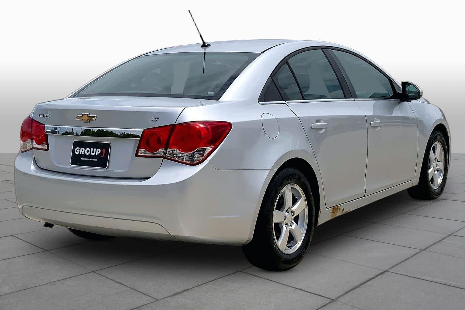 Used 2013 Silver Ice Metallic Chevrolet LT image 13