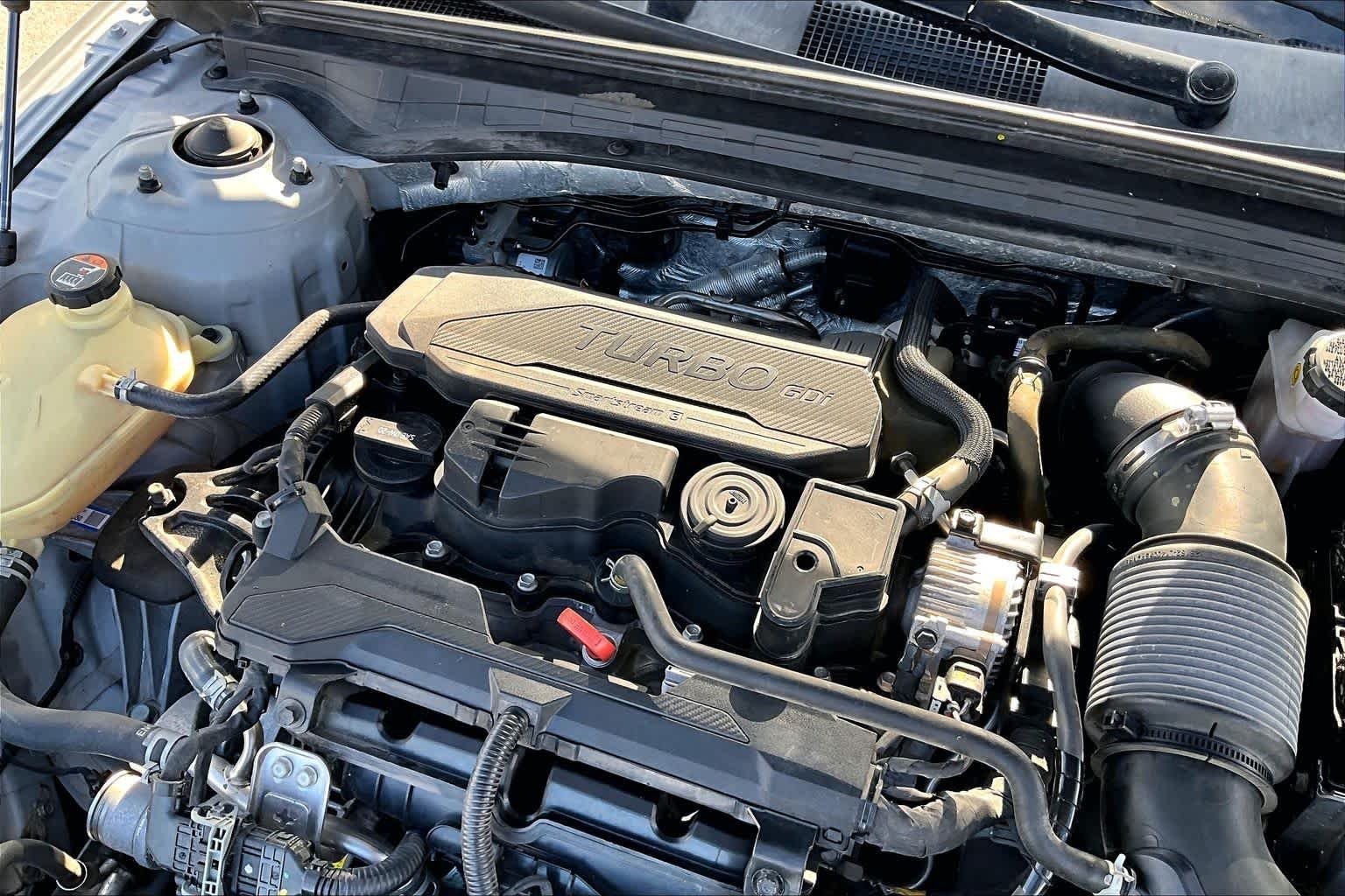 Used 2023 Wolf Gray Kia GT-Line image 33