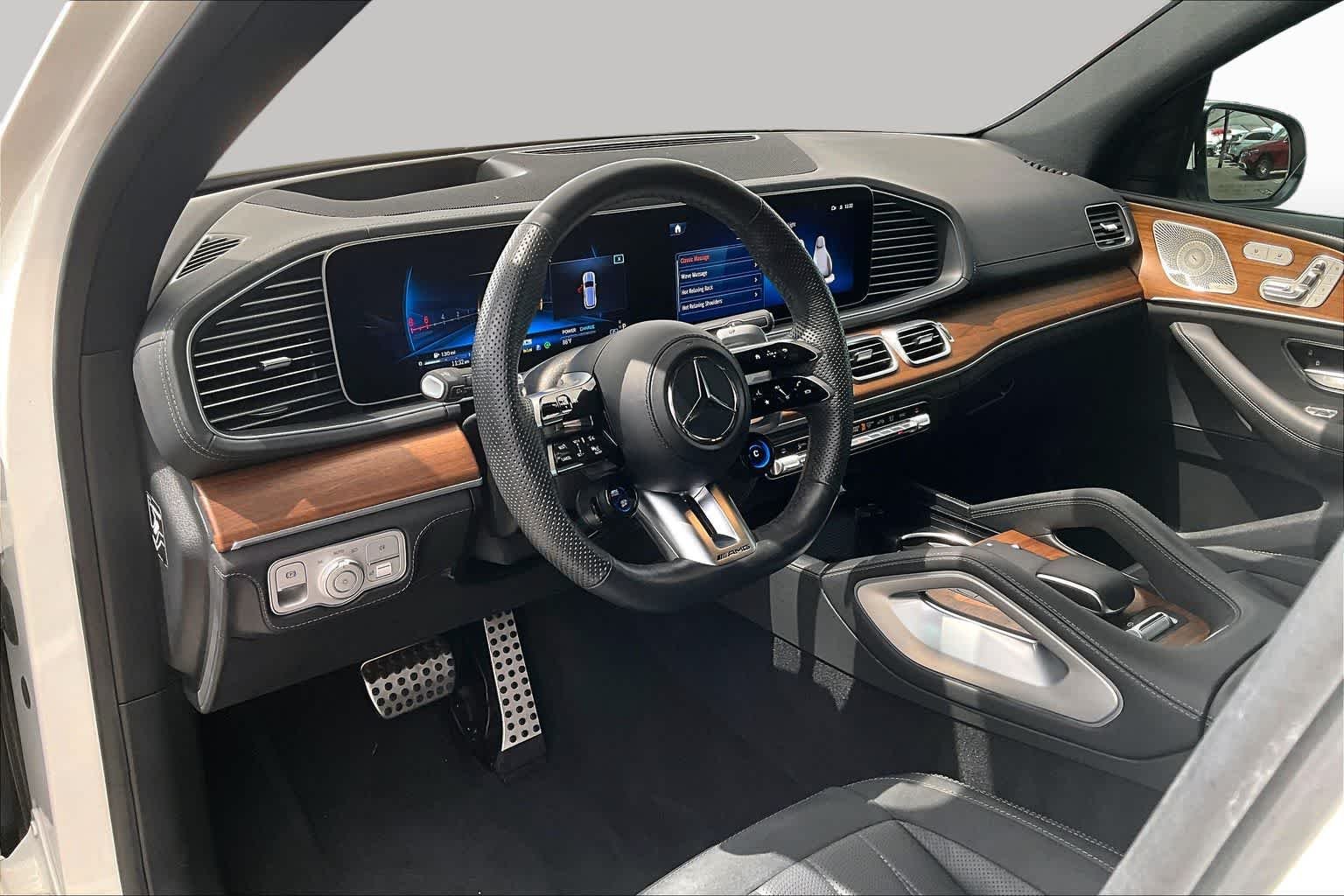 Used 2024 MANUFAKTUR Diamond White Metallic Mercedes-Benz AMG® GLE 53 image 18