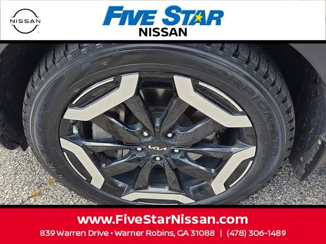 Used 2023 Red Kia S image 17