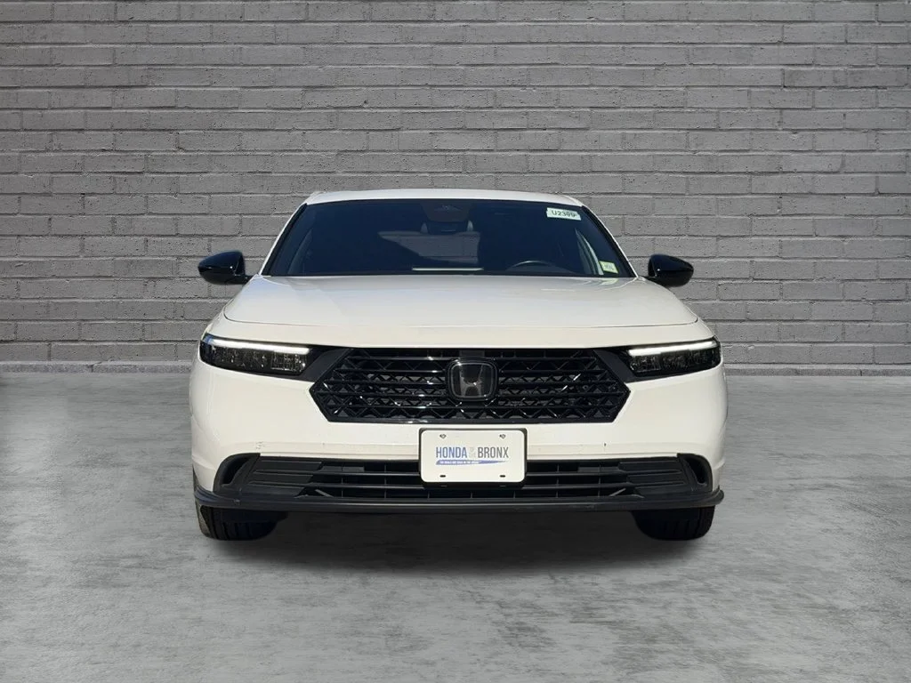 Certified Used 2024 Platinum White Pearl Honda Sport image 4