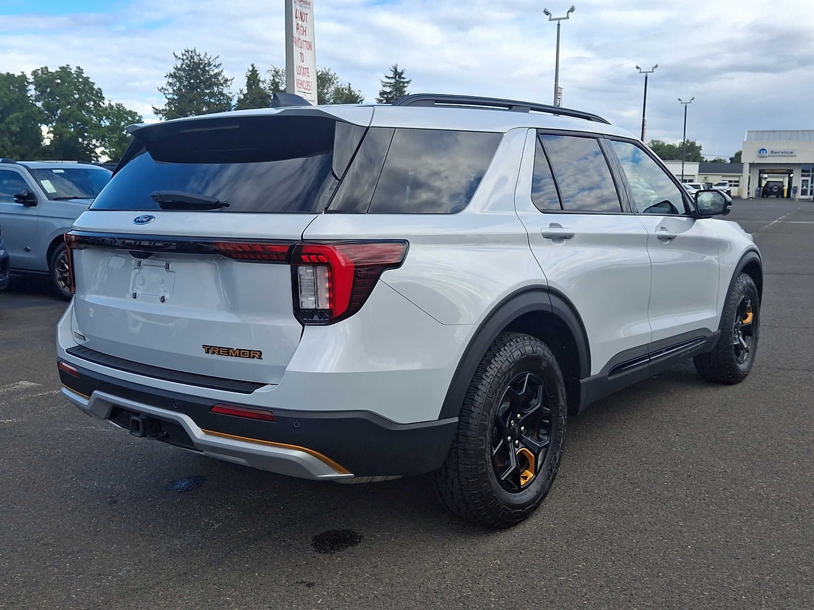 New 2026 Space White Metallic Ford Tremor® image 6