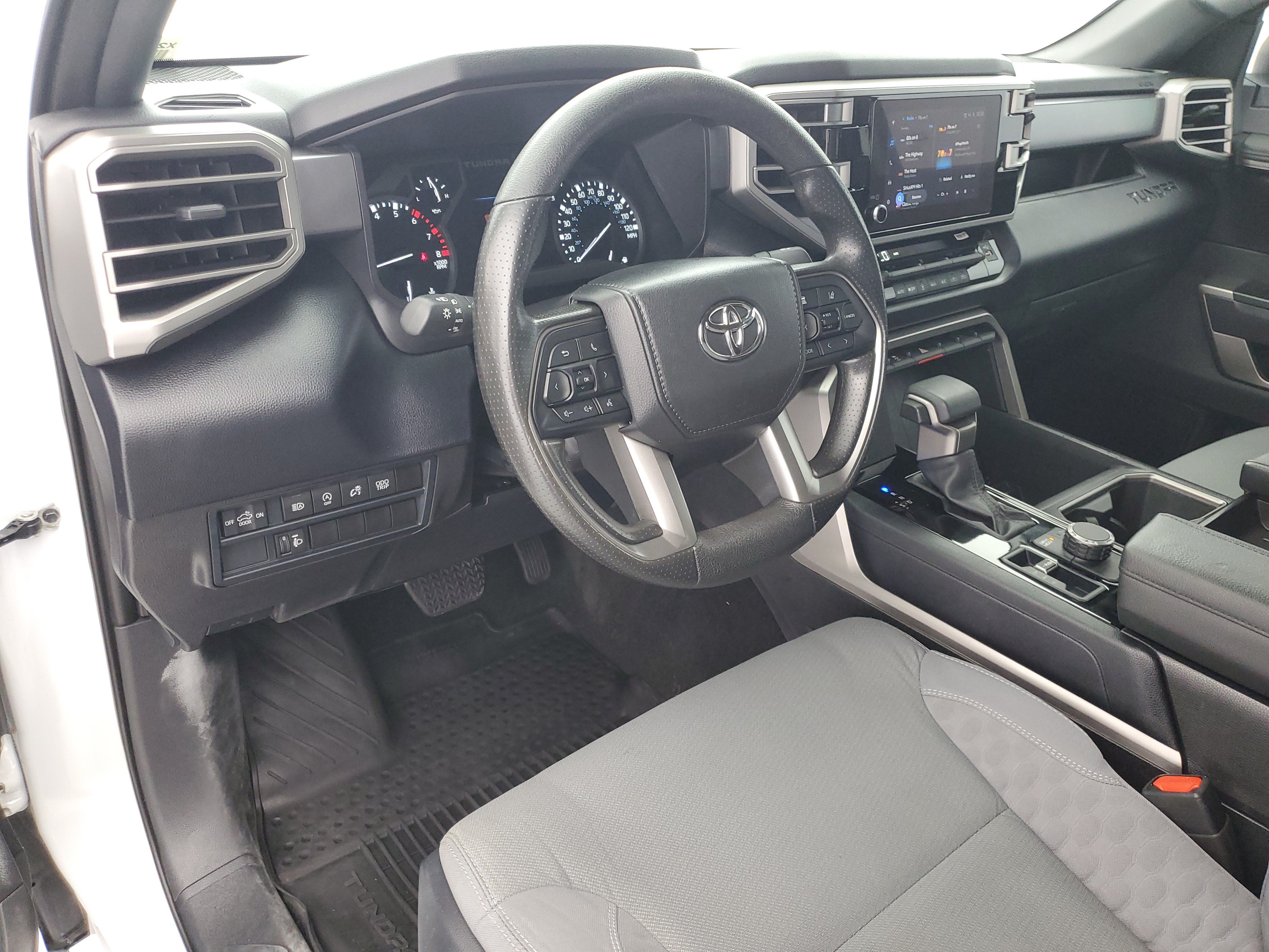 Used 2025 Ice Cap Toyota SR5 image 20