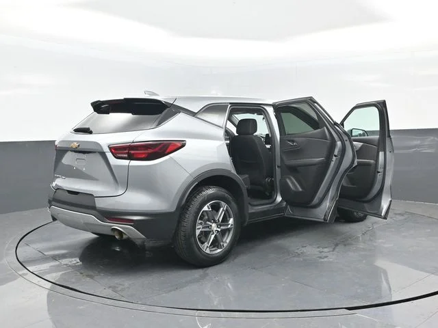 Certified Used 2025 Sterling Gray Metallic Chevrolet LT image 29