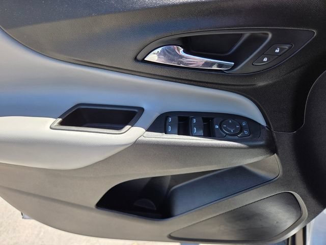 2019 Chevrolet Equinox LS - Photo 17