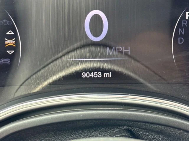 Used 2018 Black Jeep Altitude image 27