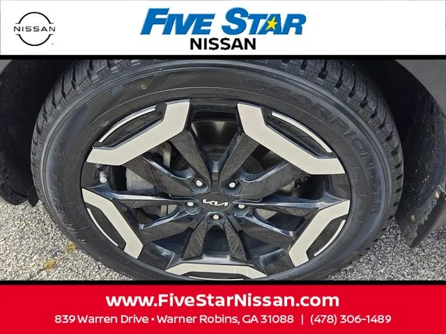 Used 2023 Red Kia S image 17