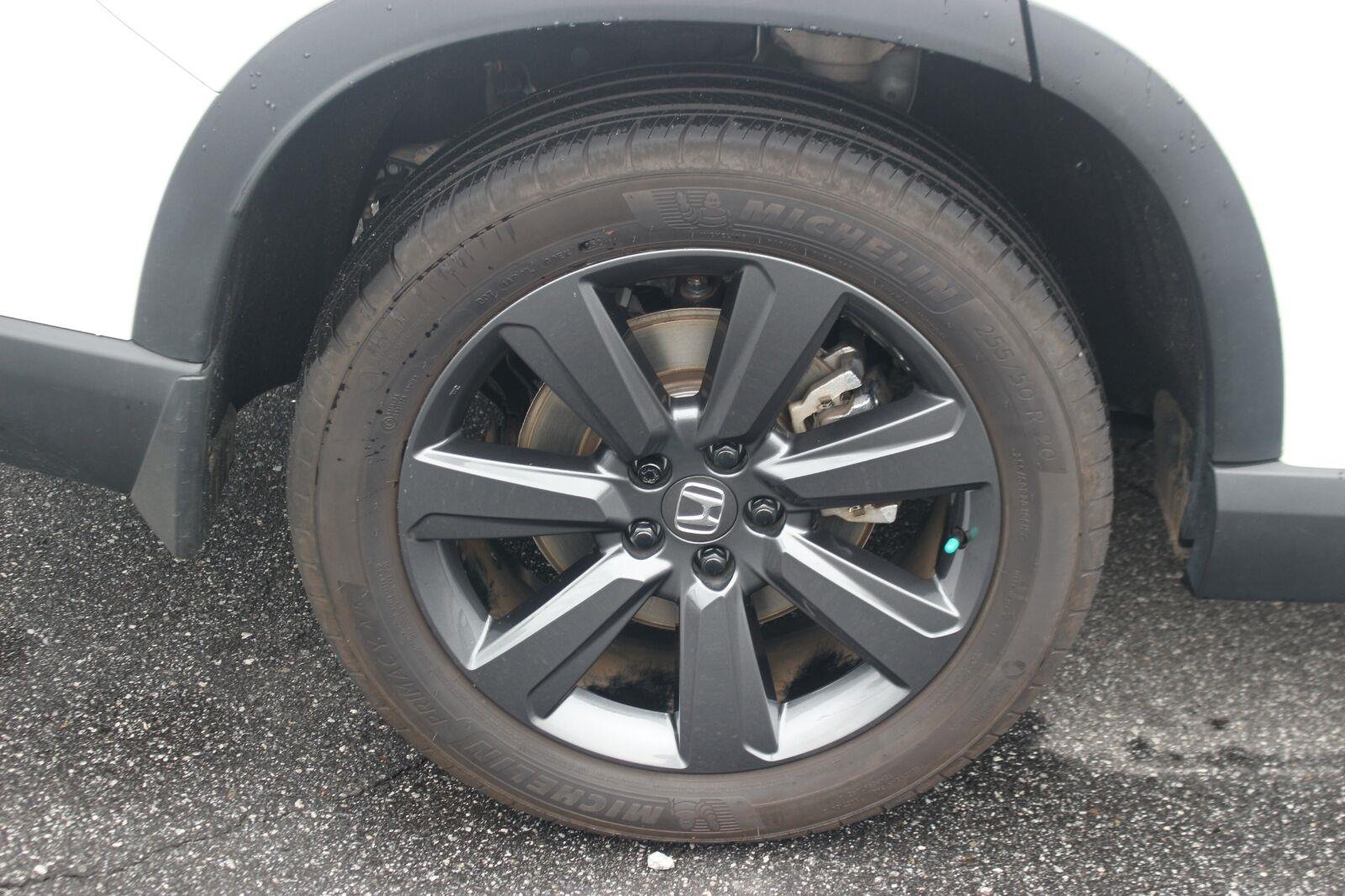 Used 2025 White Honda Sport image 35