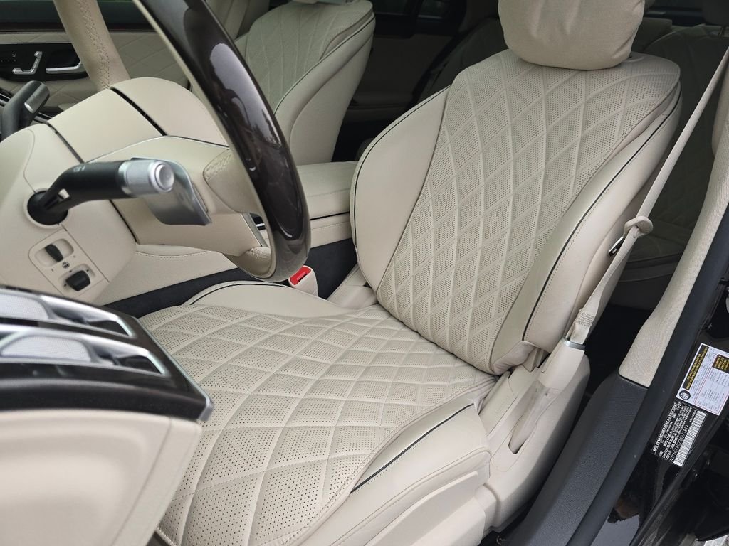 Certified Used 2024 Black Mercedes-Benz S 580e image 23