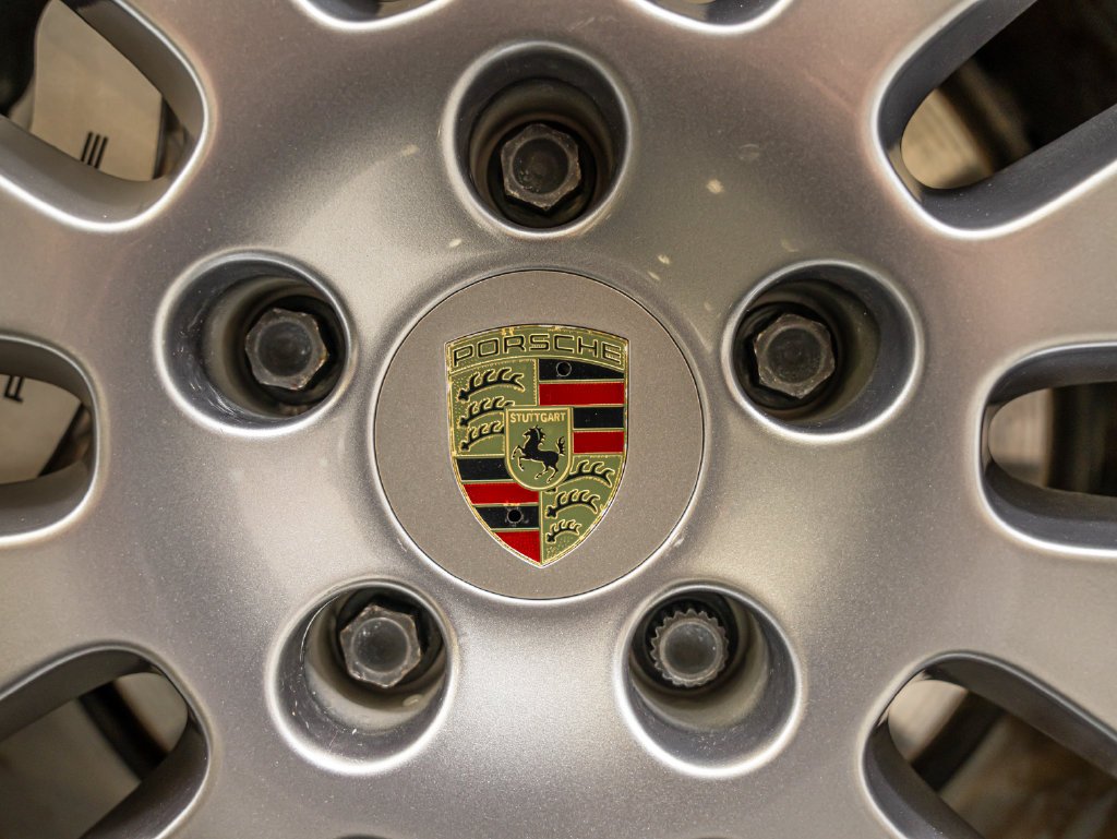 Used 2017 Blue Porsche S image 13