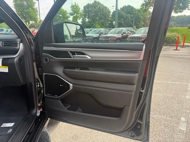 New 2026 High Gloss Black Exterior Paint Jeep 85th Anniversary Edition image 33