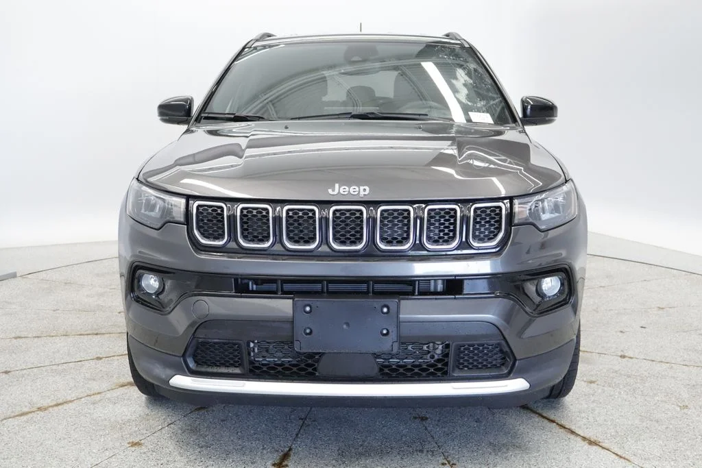 Used 2023 Gray Jeep Limited image 12
