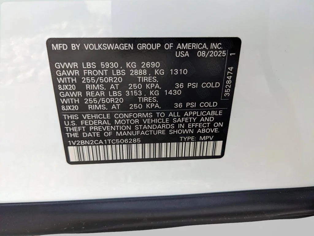 New 2026 White/off-white Volkswagen SEL image 29