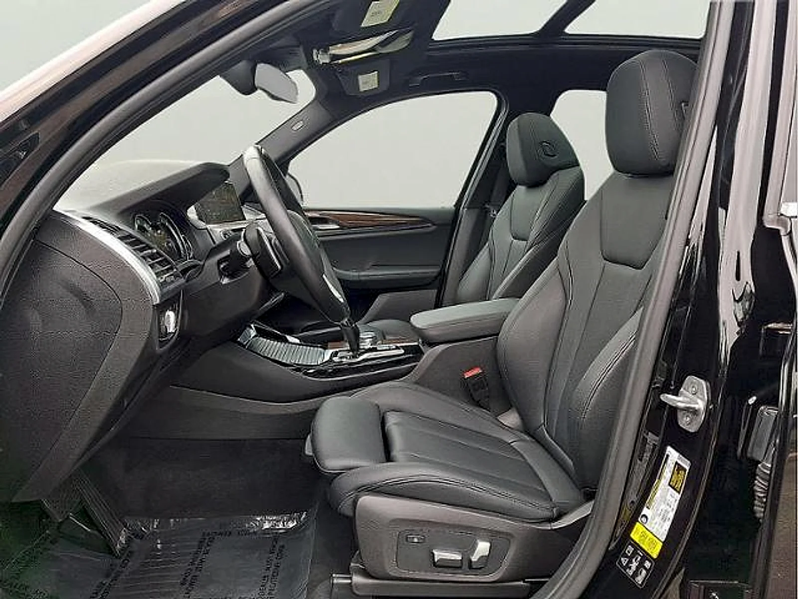 Used 2019  BMW xDrive30i image 11
