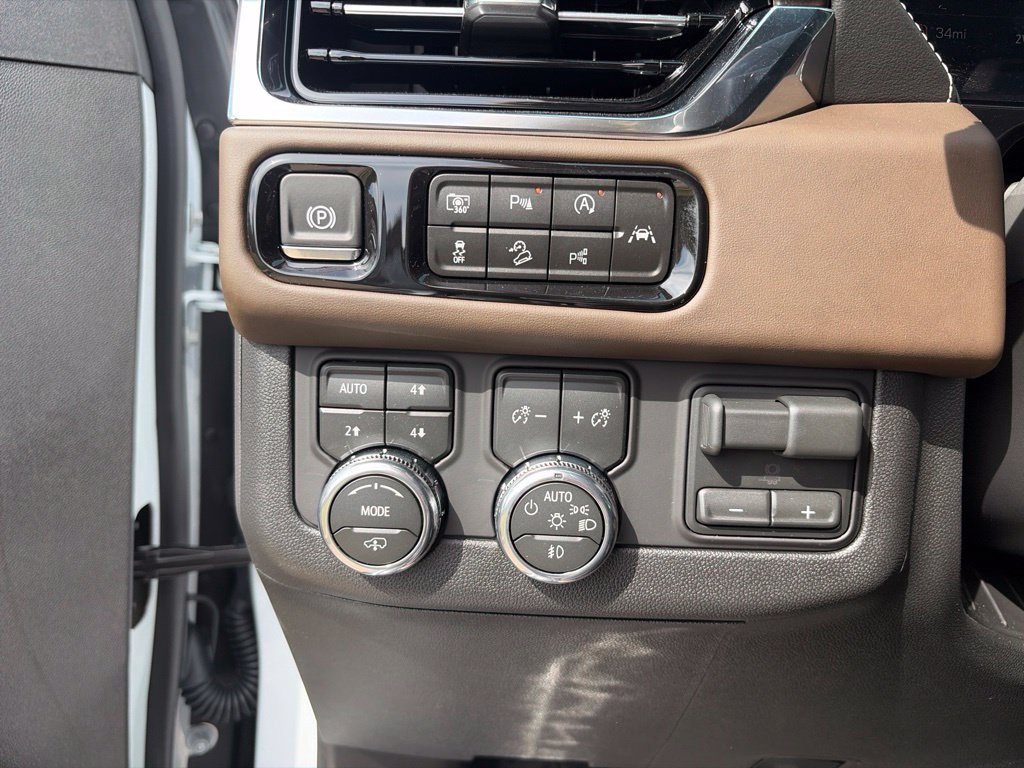 New 2026 Glacier White Tricoat GMC Denali Ultimate image 32