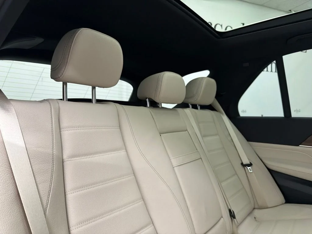 New 2026 White Mercedes-Benz GLE 580 image 25