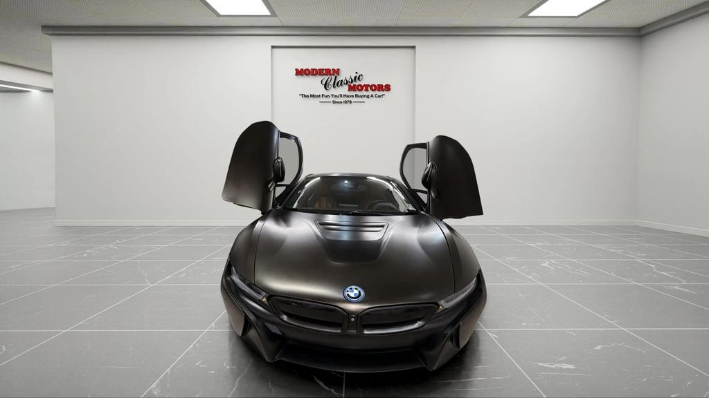 Used 2019 Gray BMW  image 3
