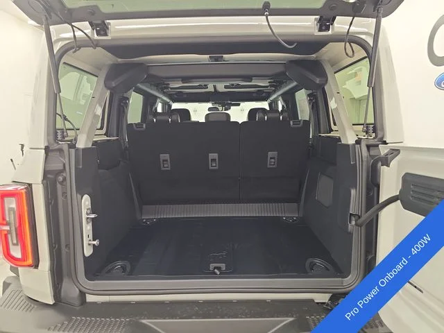 New 2026 Avalanche Gray Ford Badlands® image 17