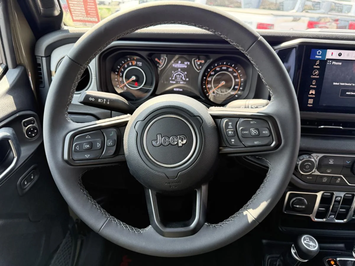 New 2026 41 (pj5) Jeep Sport S image 22