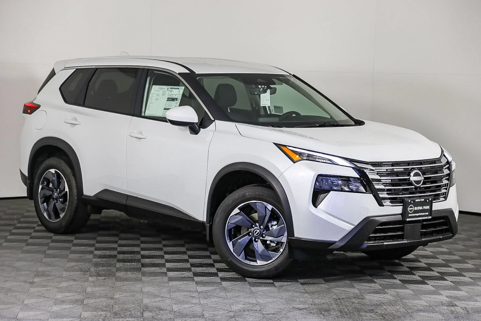 2026 Nissan Rogue SV FWD's photo