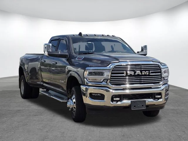 Used 2022 Granite Crystal Clearcoat Metallic Ram Laramie image 7