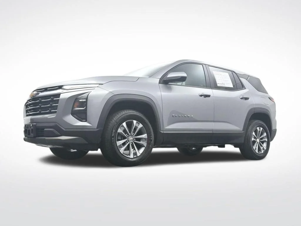 Used 2025 Gray Chevrolet LT image 30
