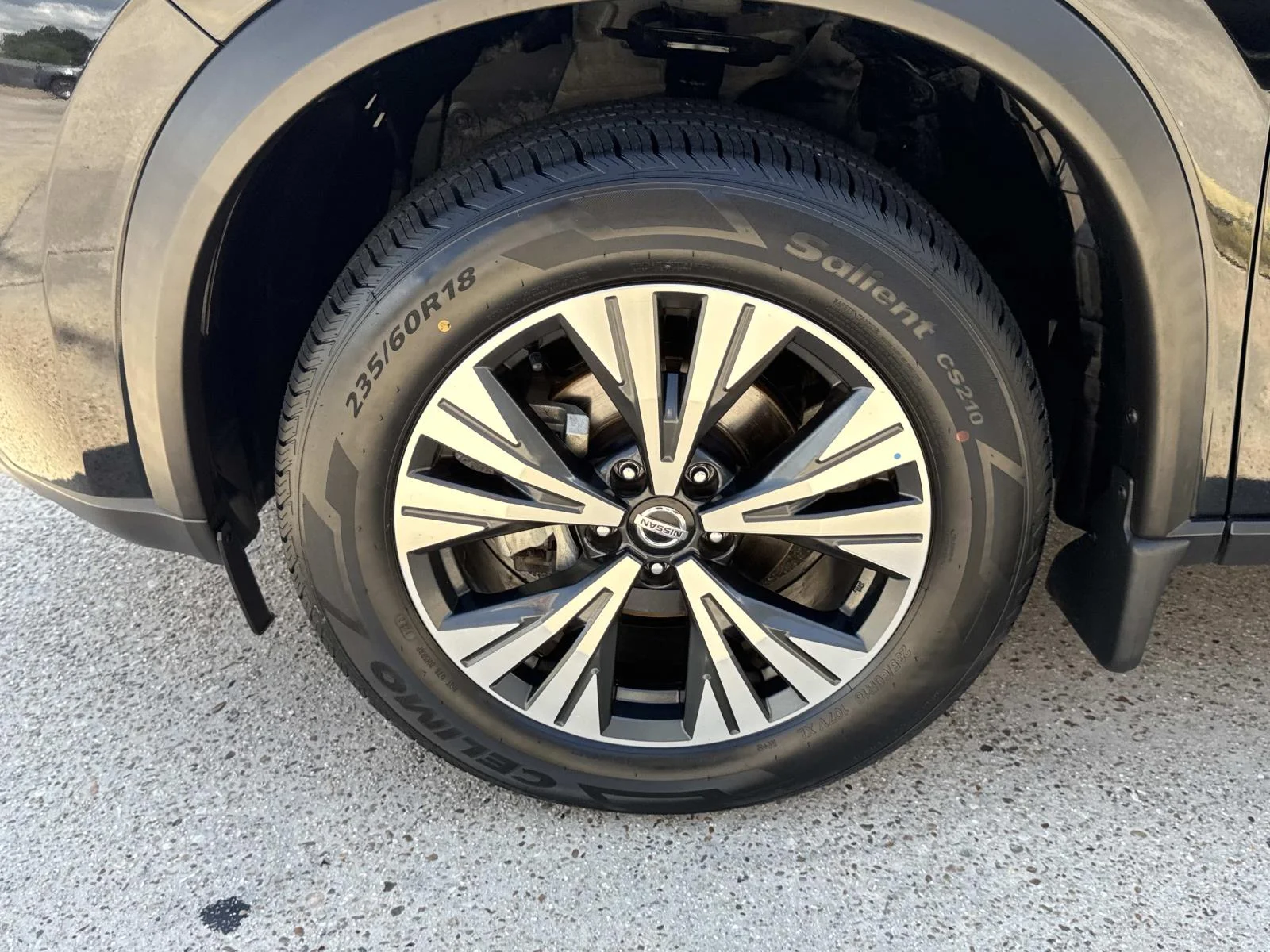 Used 2021 Super Black Nissan SV image 4