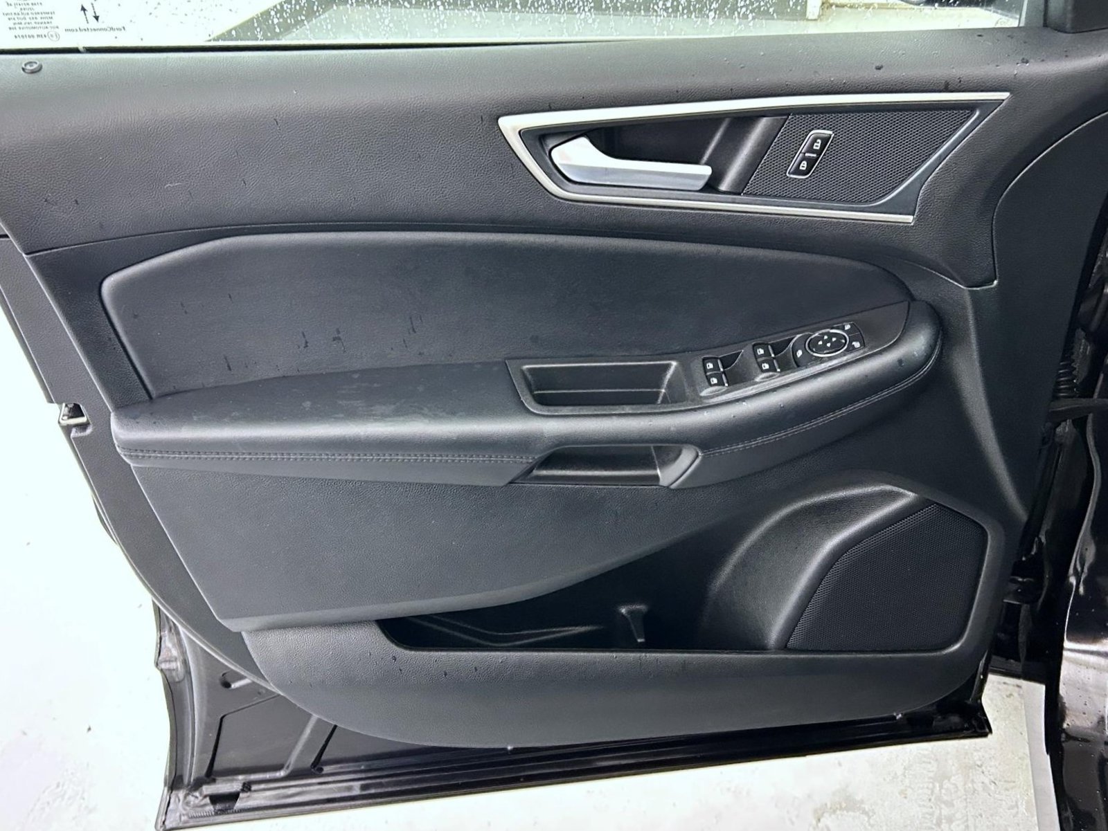 Used 2024 Black Ford SEL image 9