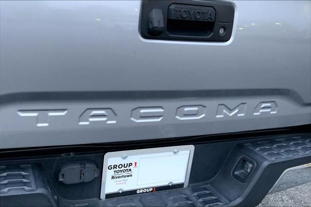 Certified Used 2020 SILVER SKY METALLIC Toyota  image 30