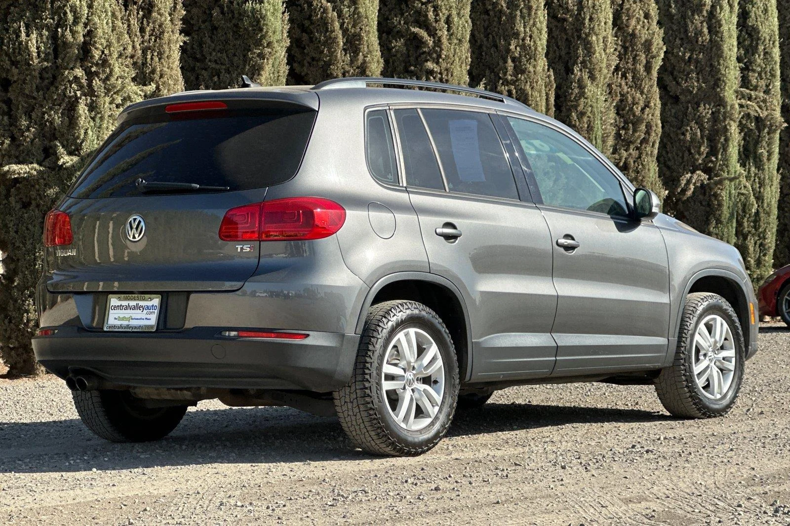 Used 2017 Pepper Gray Metallic Volkswagen S image 3