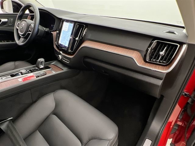 2023 Volvo XC60 Plus - Photo 13