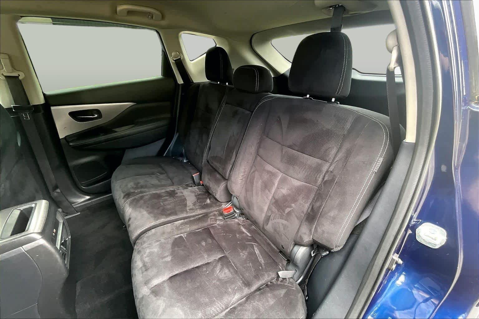 Used 2019 Deep Blue Pearl Nissan S image 19