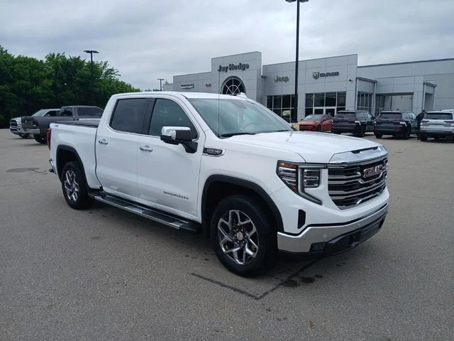 2024 GMC Sierra 1500 SLT