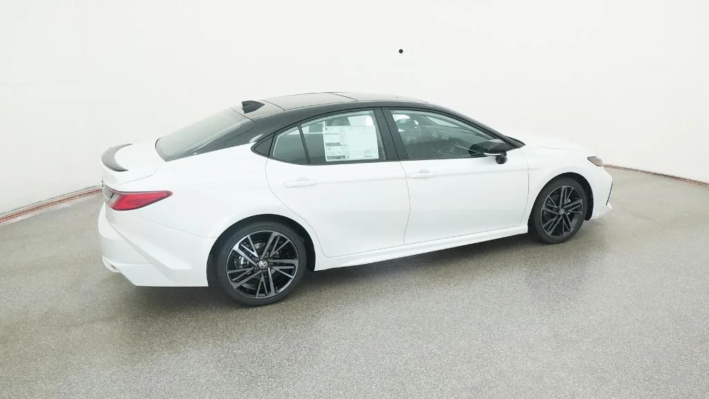 New 2026 Wind Chill Pearl with Midnight Black Metallic roof Toyota XSE image 20