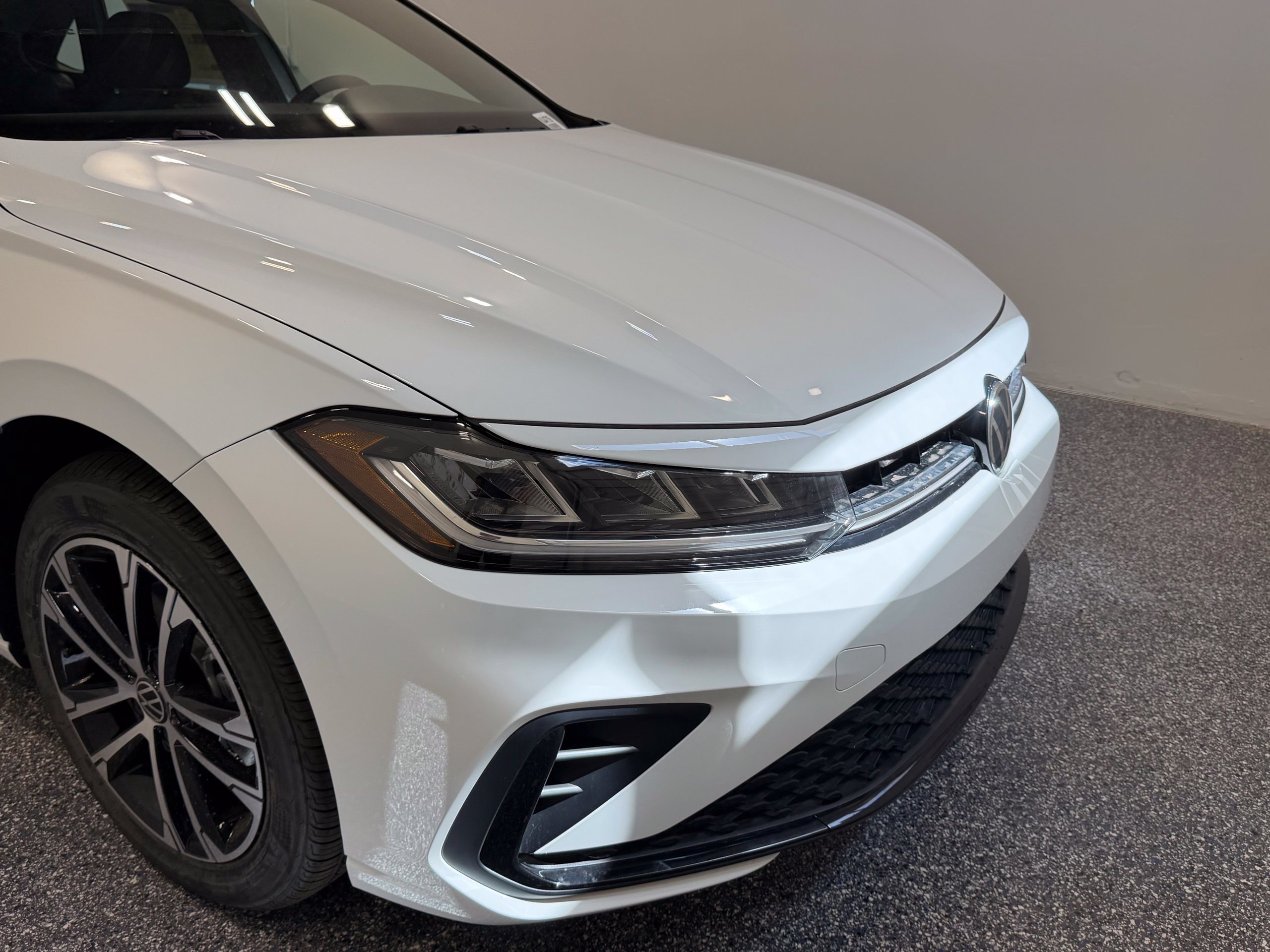 2026 Volkswagen Jetta Sport - Photo 19