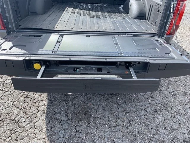 New 2025 Gray Ford XL image 9