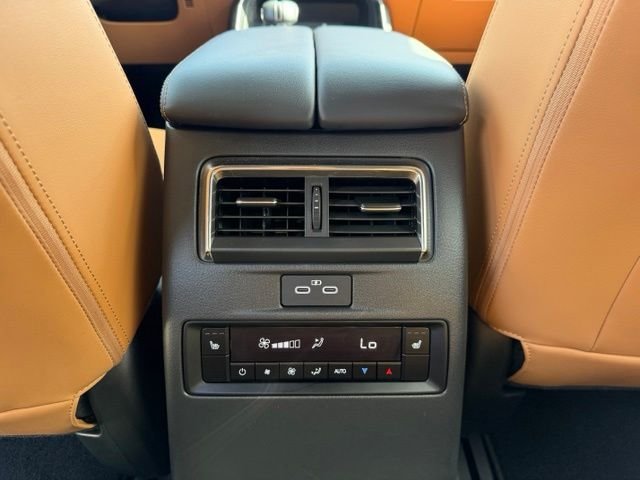 Used 2025 White Mazda 3.3 Turbo S Premium Plus image 22