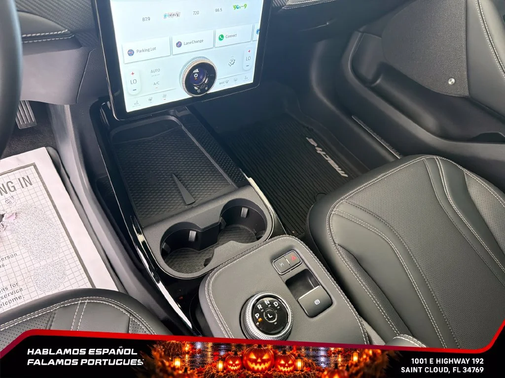 Used 2022  Ford Premium image 20