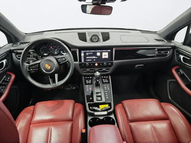 Used 2023 Black Porsche Base image 18