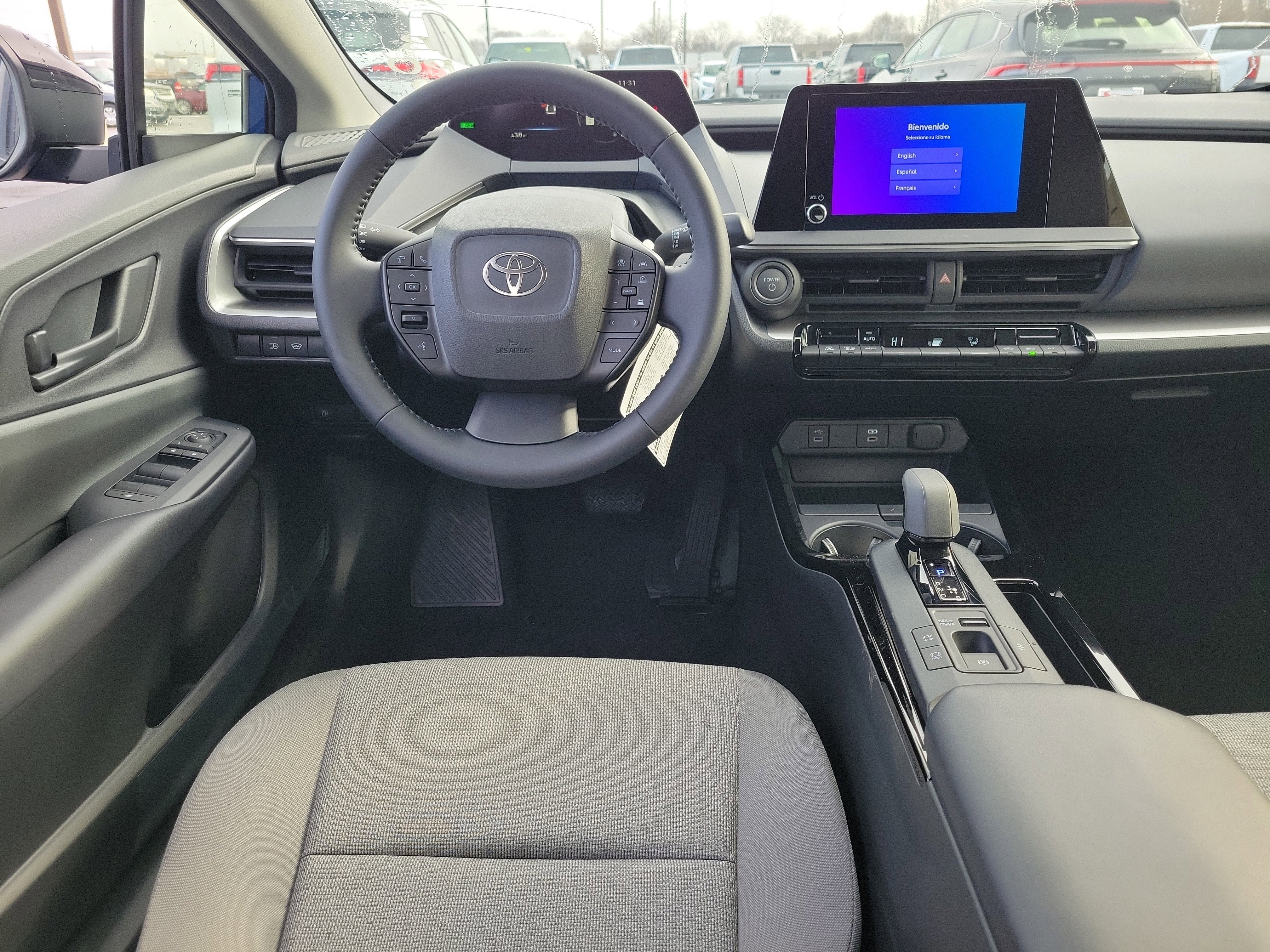 2026 Toyota Prius LE - Photo 10