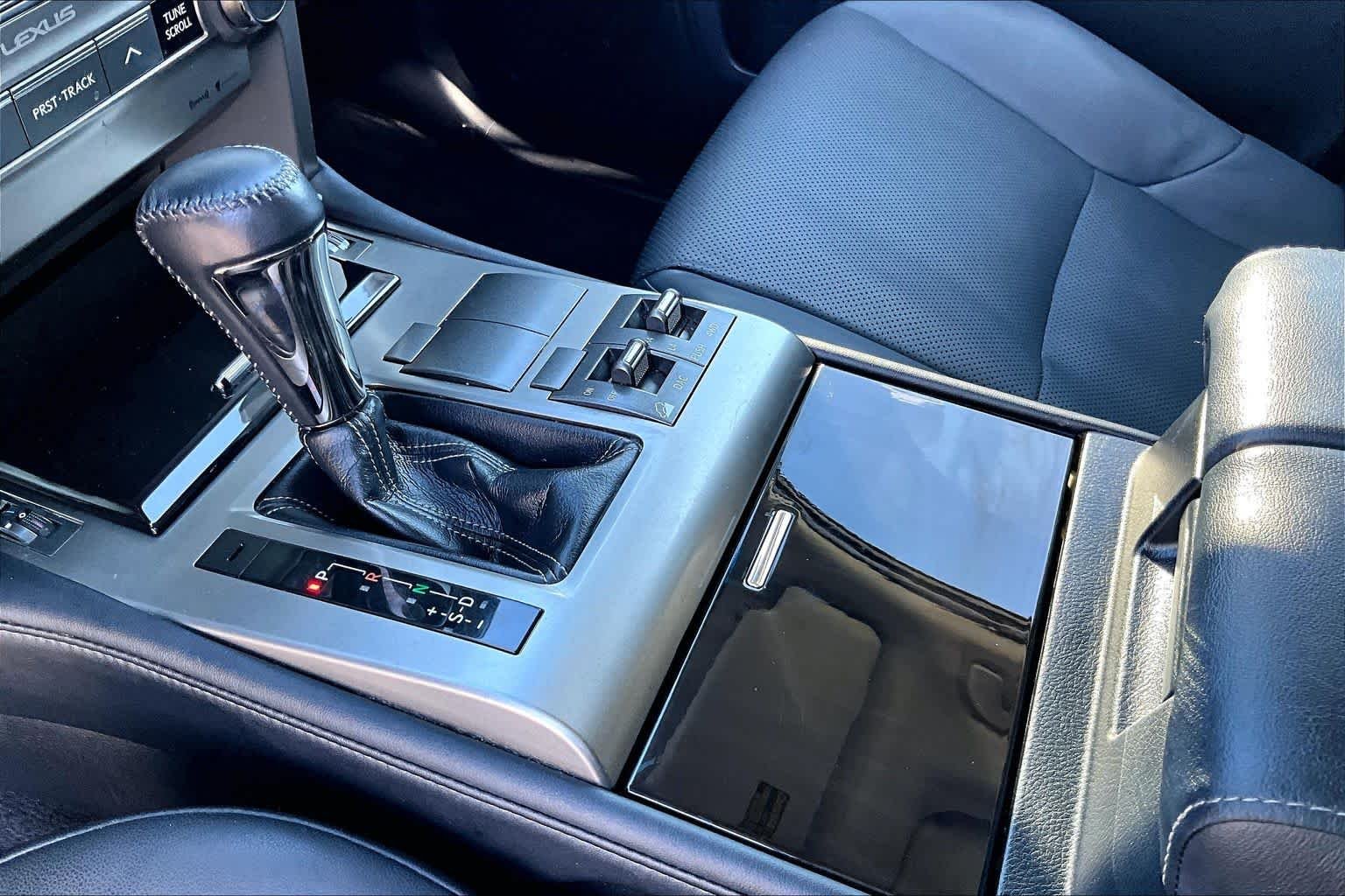 Used 2015 Silver Lining Metallic Lexus  image 15
