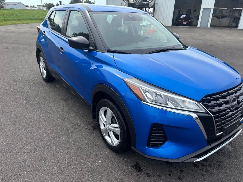Used 2024 Electric Blue Metallic Nissan S image 4