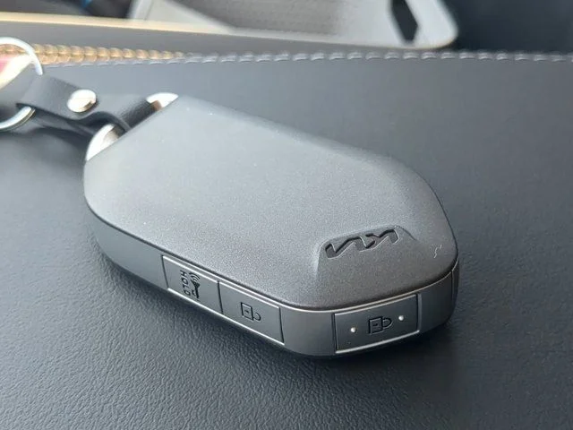 New 2025 Dawning Red Kia S image 30