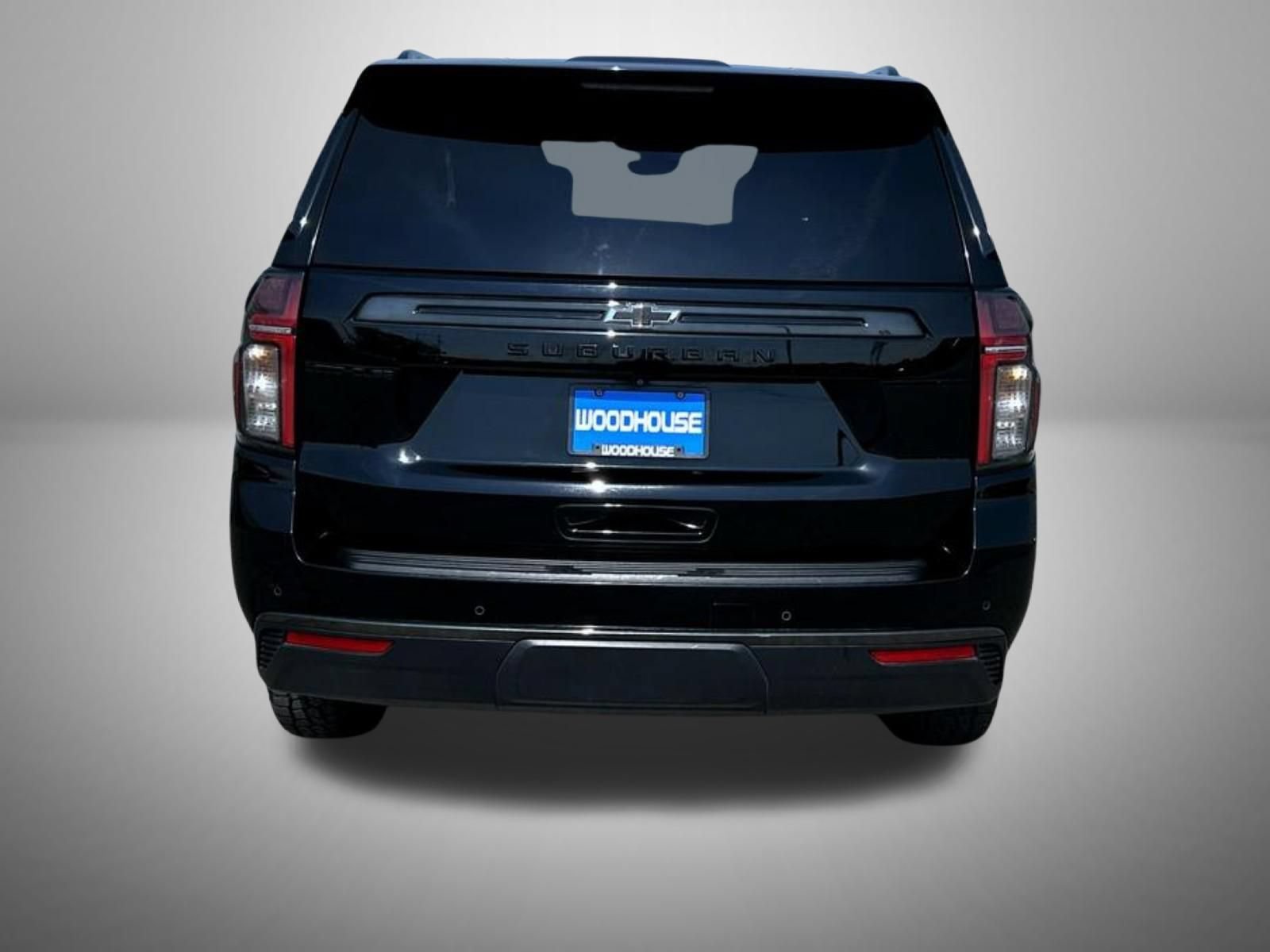 2021 Chevrolet Suburban Z71 - Photo 7