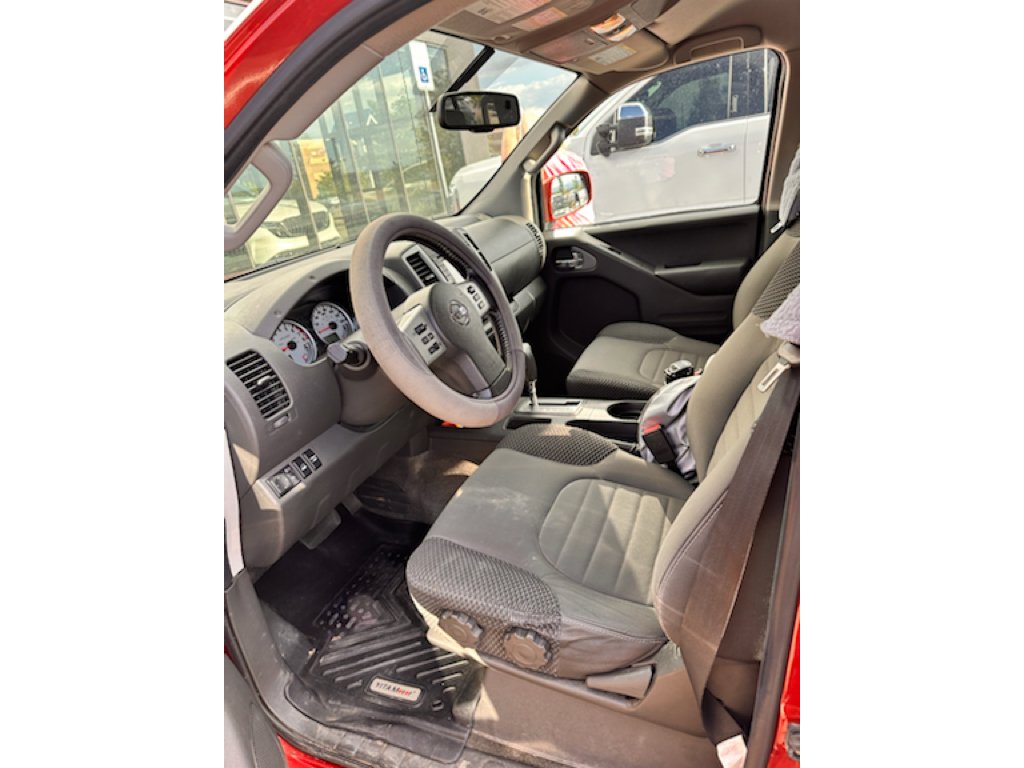 Used 2016 Lava Red Nissan PRO-4X image 8